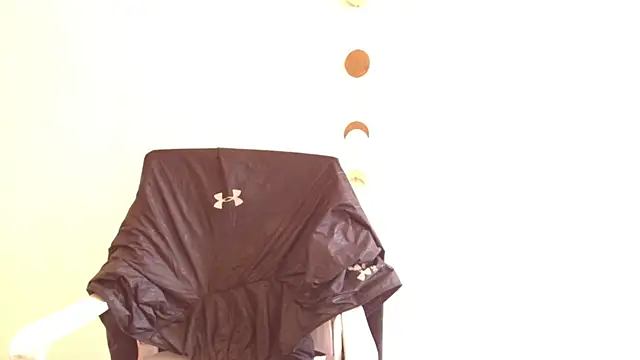 Snapshot of brdot_ chatting on 02.14.26 brdot online show from 02.14.26