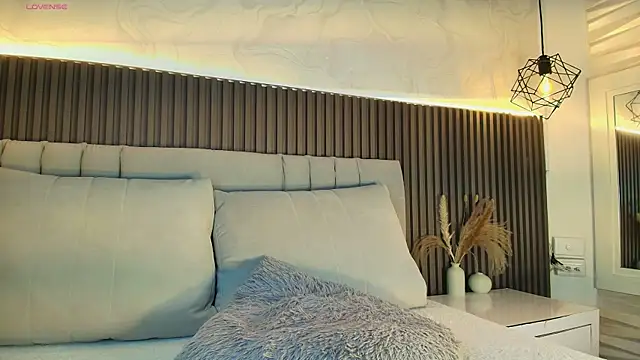 SHANONCLARK online show from 01.15.26