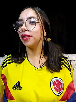 Snapshot of valentina_swallow chatting on 06.18.26 valentina swallow online show from 06.18.26