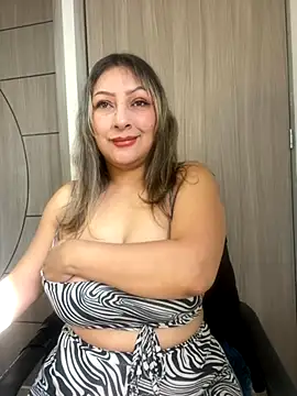 Lady  Pink online show from 10.21.25