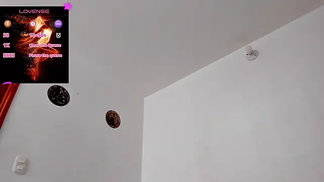 Snapshot of Aron_Baylor chatting on 11.16.25 Aron Baylor online show from 11.16.25