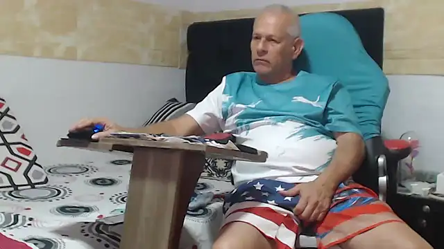 VALENTINO1983  online show from 10.07.25