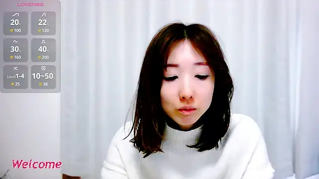Snapshot of Love_me_Eri_ chatting on 03.10.25 Love me Eri  online show from 03.10.25