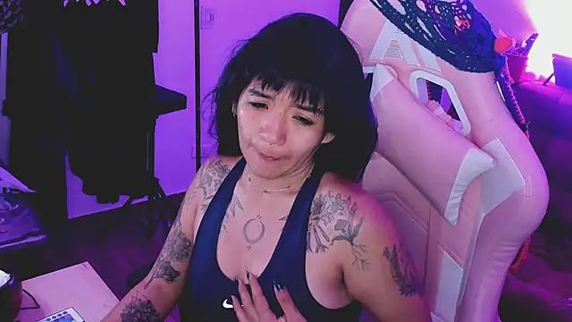 Snapshot of annie_walker6 chatting on 03.06.25 annie walker6 online show from 03.06.25