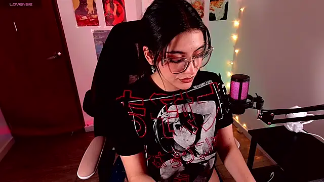 Ellie Jhonson   online show from 04.10.26