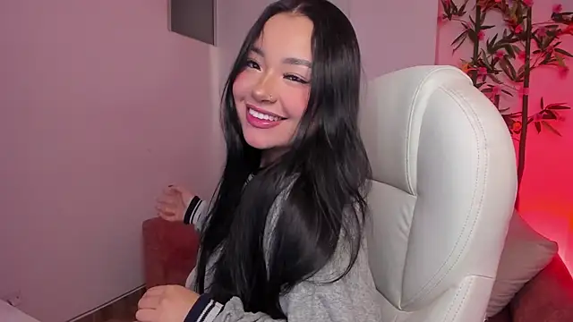 Lulu Sakura  online show from 02.23.25