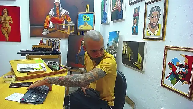 Snapshot of color_beat17 chatting on 04.01.26 color beat17 online show from 04.01.26