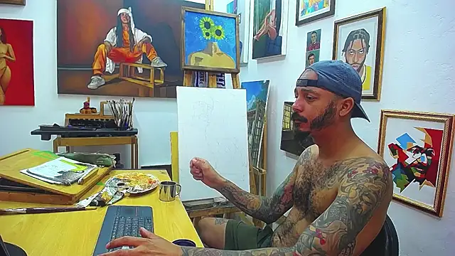 Snapshot of color_beat17 chatting on 04.02.26 color beat17 online show from 04.02.26