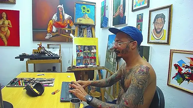 Snapshot of color_beat17 chatting on 05.02.26 color beat17 online show from 05.02.26