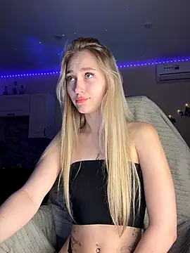 Good  Girl  online show from 09.12.25