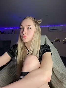 Good  Girl  online show from 02.08.26