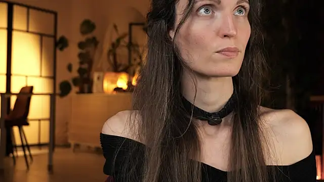 yulladao online show from 11.19.25