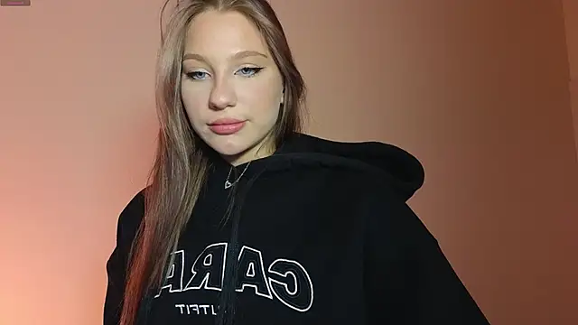 MiaKeler online show from 01.31.25