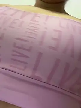 Snapshot of lupyta20 chatting on 09.15.25 lupyta20 online show from 09.15.25