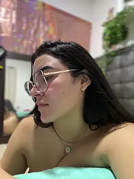 Lia flowers online show from 01.12.25