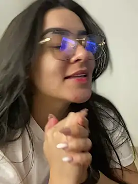 Lia flowers online show from 01.21.25