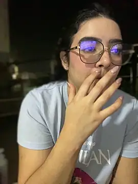 Lia flowers online show from 01.28.25