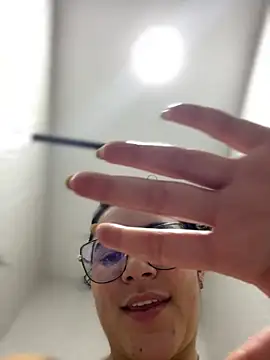 Lia flowers online show from 03.14.25