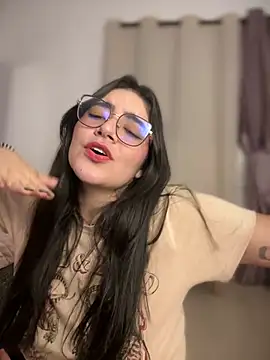 Lia flowers online show from 03.15.25