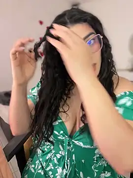 Lia flowers online show from 02.13.26