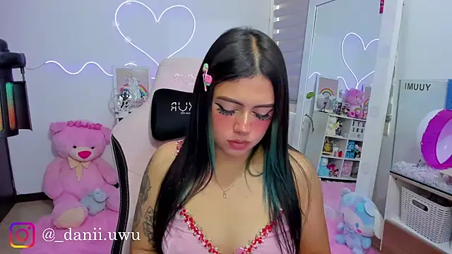 Snapshot of CuteDani_ chatting on 03.10.26 CuteDani online show from 03.10.26