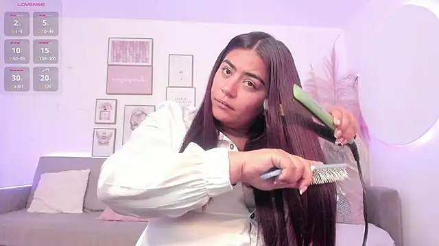 silvia lane online show from 11.12.25