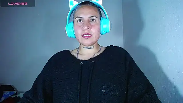 Snapshot of Yessi_rousse chatting on 12.14.24 Yessi rousse online show from 12.14.24