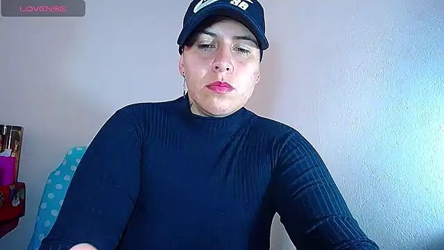 Snapshot of Yessi_rousse chatting on 12.28.24 Yessi rousse online show from 12.28.24