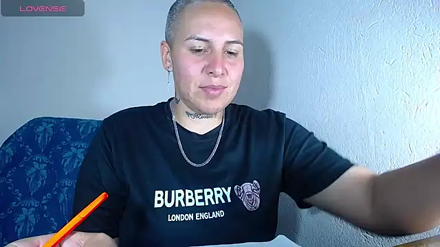 Snapshot of Yessi_rousse chatting on 01.03.25 Yessi rousse online show from 01.03.25