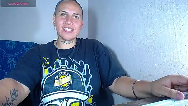 Snapshot of Yessi_rousse chatting on 01.03.25 Yessi rousse online show from 01.03.25