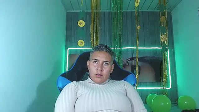 Snapshot of Yessi_rousse chatting on 03.18.25 Yessi rousse online show from 03.18.25