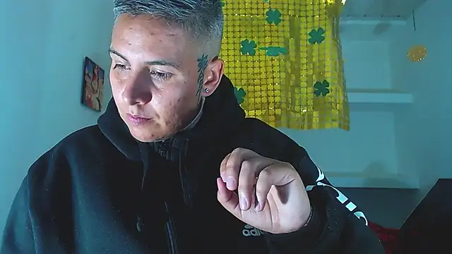 Snapshot of Yessi_rousse chatting on 03.18.25 Yessi rousse online show from 03.18.25