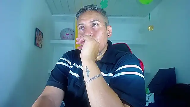 Snapshot of Yessi_rousse chatting on 03.20.25 Yessi rousse online show from 03.20.25