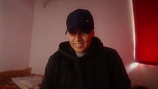 Snapshot of Yessi_rousse chatting on 09.18.25 Yessi rousse online show from 09.18.25