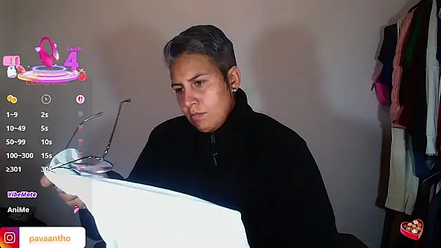 Snapshot of Yessi_rousse chatting on 11.06.25 Yessi rousse online show from 11.06.25