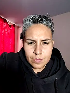 Snapshot of Yessi_rousse chatting on 11.21.25 Yessi rousse online show from 11.21.25