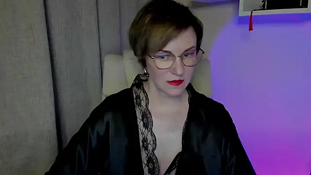 Snapshot of feliziaDesire chatting on 06.02.26 feliziaDesire online show from 06.02.26
