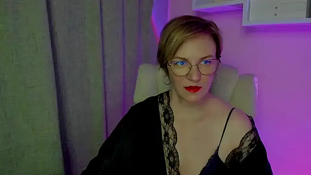 feliziaDesire online show from 08.04.26