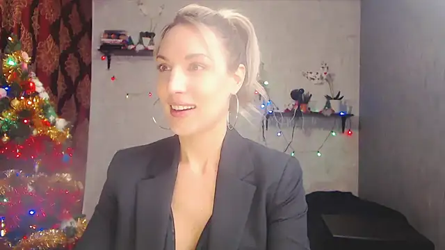 MillaXQueen online show from 12.16.24