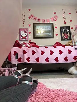 Valentines Day online show from 09.22.25