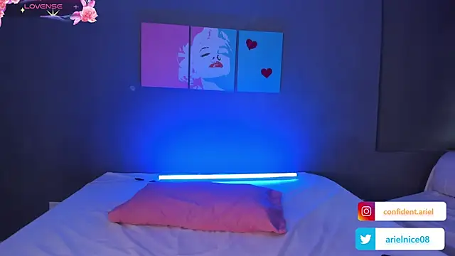 ariel35 online show from 01.13.25