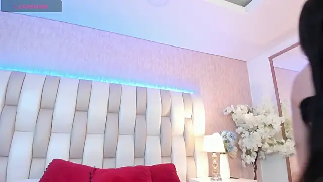 Rebeca jones online show from 02.21.25