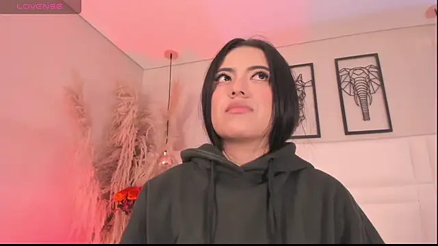 Rebeca jones online show from 10.03.25