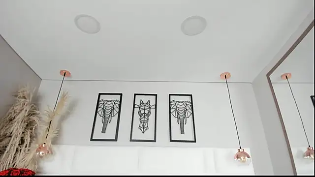 Rebeca jones online show from 10.04.25