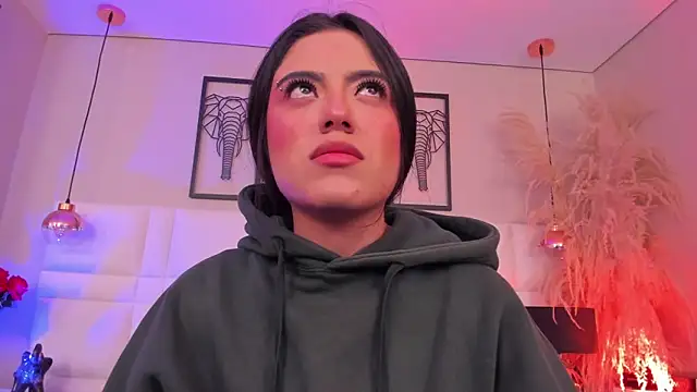 Rebeca jones online show from 12.02.25