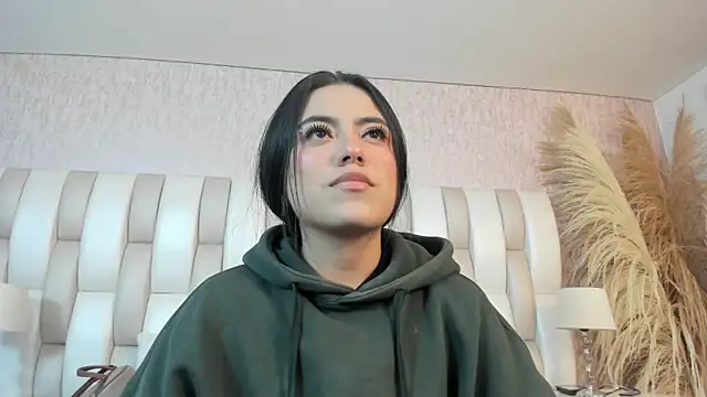 Snapshot of Rebeca_jones chatting on 04.07.26 Rebeca jones online show from 04.07.26