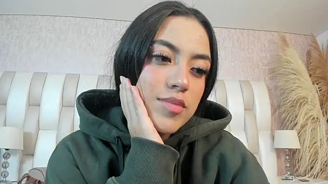 Snapshot of Rebeca_jones chatting on 04.17.26 Rebeca jones online show from 04.17.26
