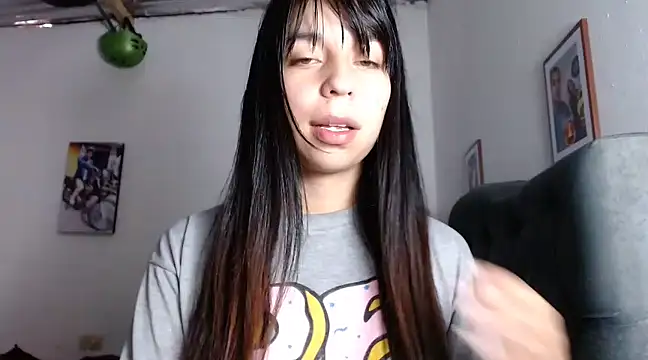 Snapshot of xx_nath_xx chatting on 02.15.25 xx nath xx online show from 02.15.25