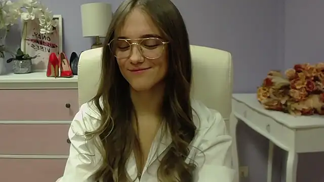 Snapshot of dirtyxEmily chatting on 12.19.24 dirtyxEmily online show from 12.19.24