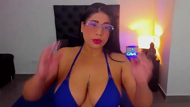 Snapshot of Jenny_Carters chatting on 10.15.25 Jenny Carters online show from 10.15.25